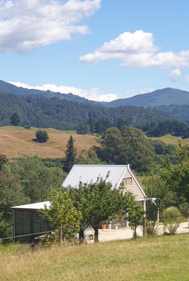 Blue Bell Cottage. Serene Luxury Farmstead Lower Moutere Εξωτερικό φωτογραφία